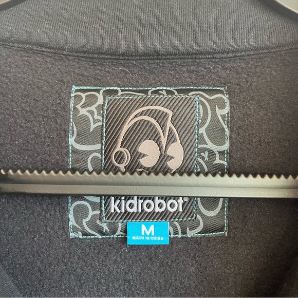 kid robot black graphic cardigan size M - Picture 6 of 7